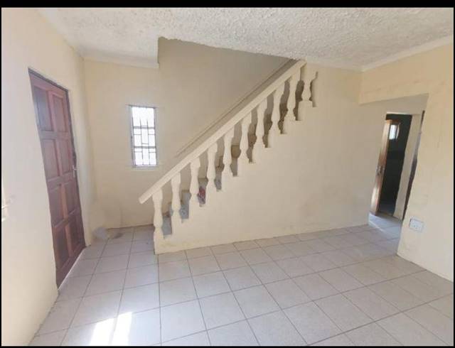 2 BEDROOM HOUSE FOR SALE IN CROSSMOOR